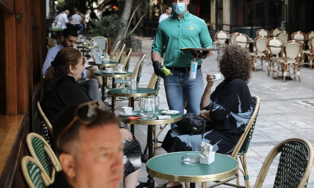 Κορονοϊός: "Τσουχτερά" τα πρόστιμα στους παραβάτες των μέτρων προστασίας